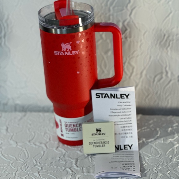 COPY - Stanley Red Quencher H2.0 Tumbler - Picture 6 of 6